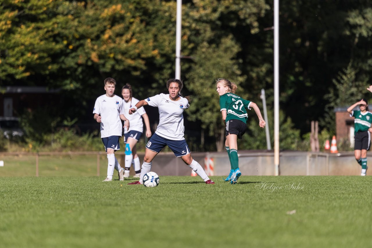 Bild 182 - wBJ VfL Pinneberg - Rissen : Ergebnis: 8:0